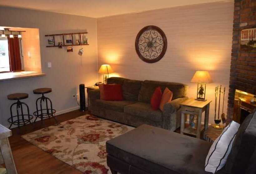 هتل Chateau Rouge