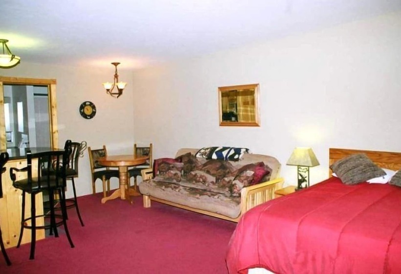 هتل Chateau Rouge