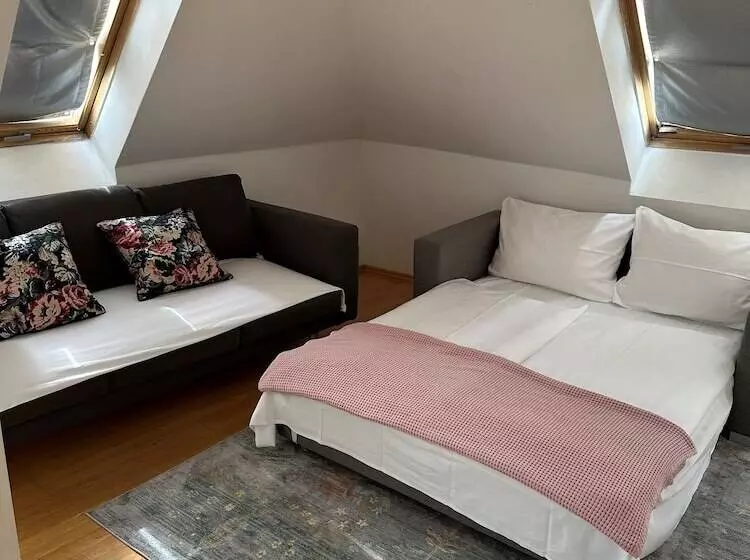 هتل Der Tannenbaum