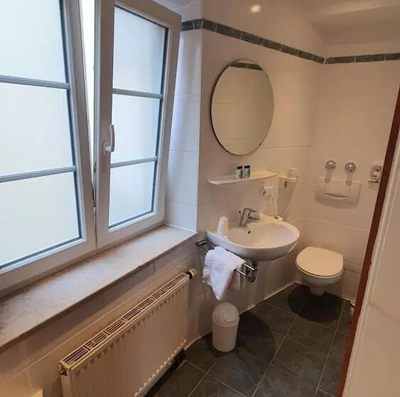 هتل Der Tannenbaum