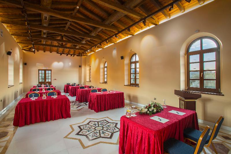 ホテル Mystras Grand Palace Resort & Spa