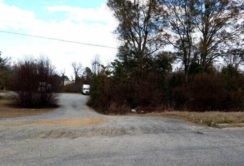 ホテル Relax Inn & Suites