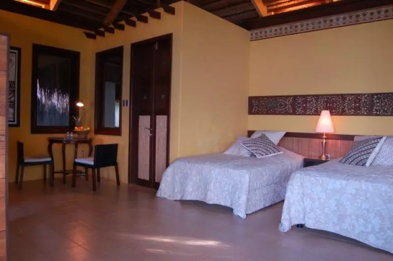 Hotelli Vivere Azure Resort