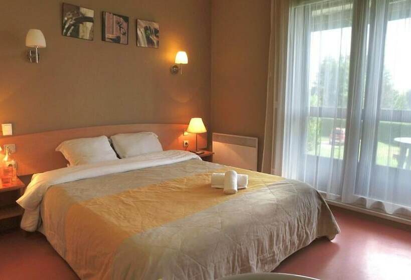 בית מלון כפרי Vvf Hauteloire Les Estables