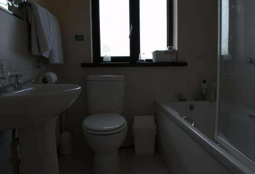 Old Orchard Lodge Bed And Breakfast