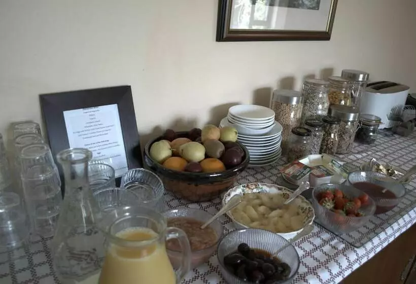 Old Orchard Lodge Bed And Breakfast