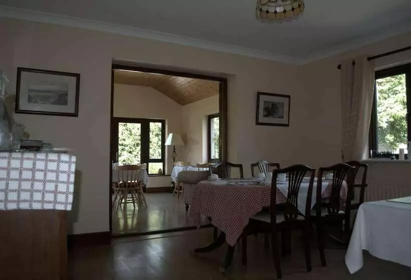 Old Orchard Lodge Bed And Breakfast