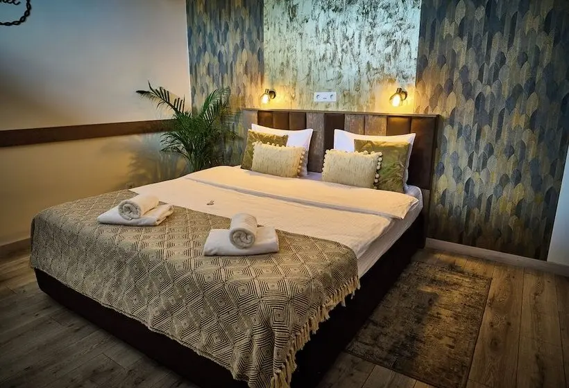 ホテル Amel Rooms