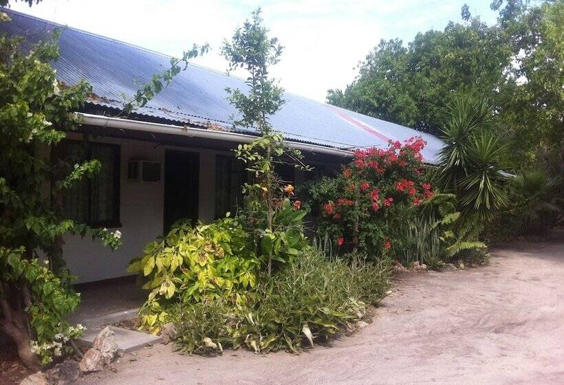 هتل Alfa Accommodation