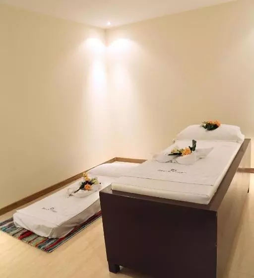 هتل Belle Tower Apartments