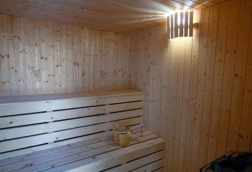 هتل Belle Tower Apartments