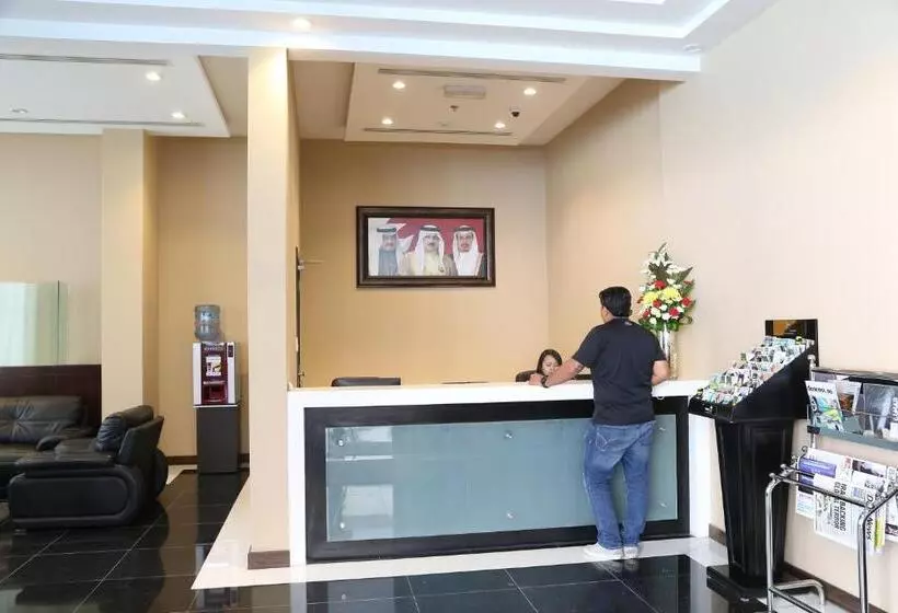 هتل Belle Tower Apartments