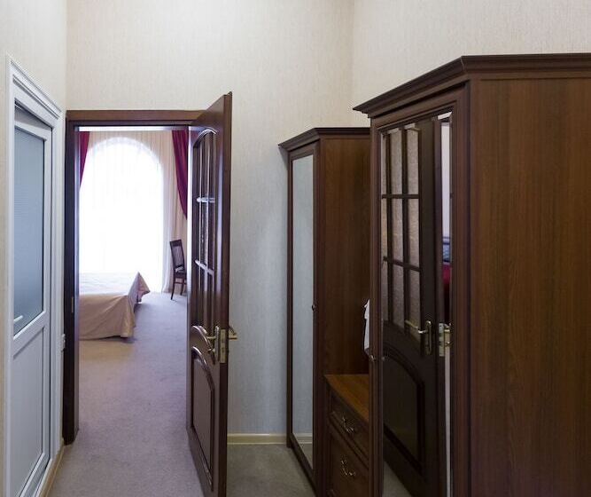 هتل Chateau Qusar