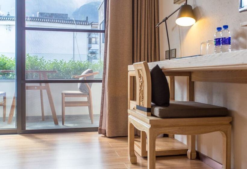 호텔 Dali Lridescent Clouds