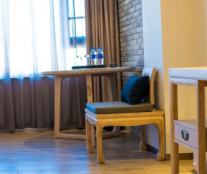 호텔 Dali Lridescent Clouds