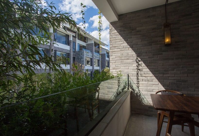 호텔 Dali Lridescent Clouds