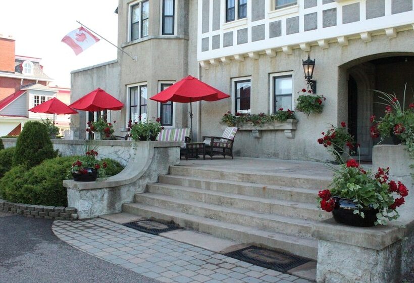 فندق Grey Gables Inn