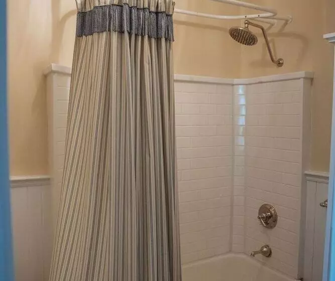 Hotelli Grey Gables Inn