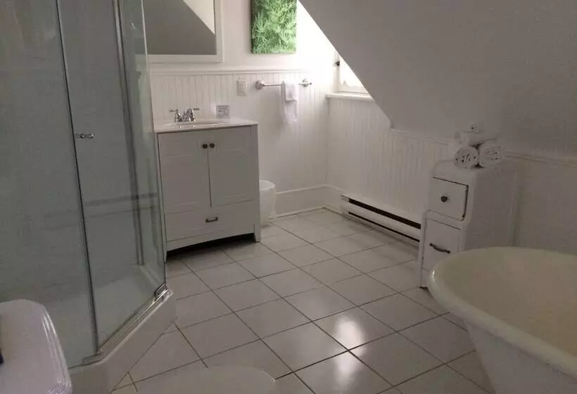 Hotelli Grey Gables Inn