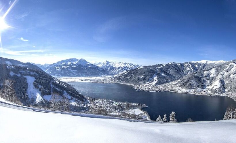 Отель Living Schönwies