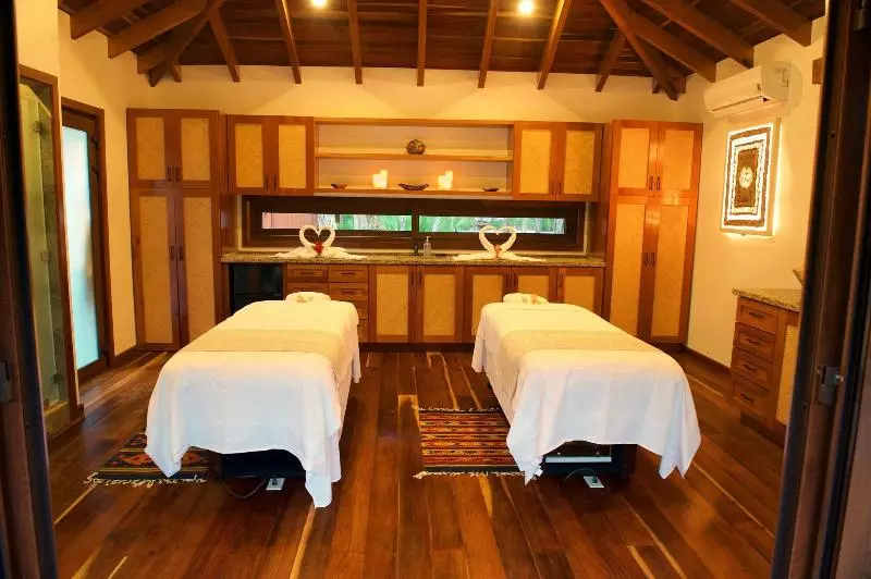 Hotelli Naia Resort And Spa