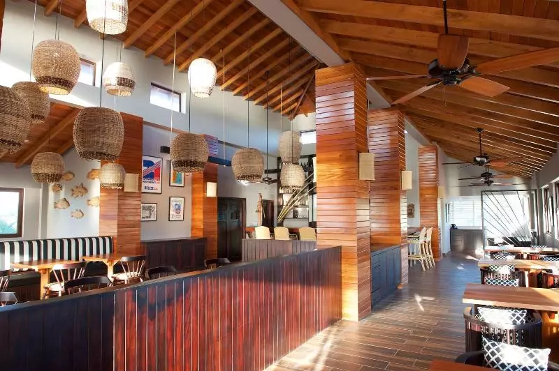 Hotelli Naia Resort And Spa