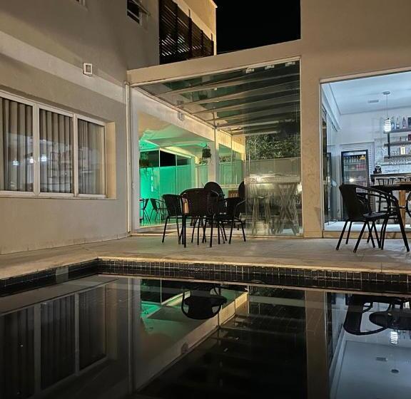 هتل Pousada Vivá