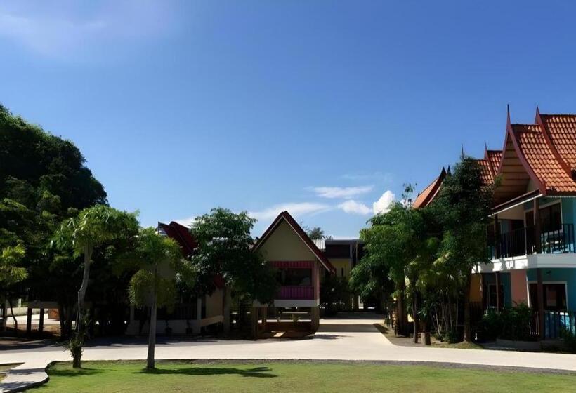 Отель Satun Boutique Resort