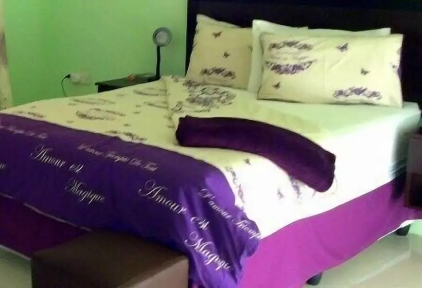 هتل Sharon Avenue Guesthouse