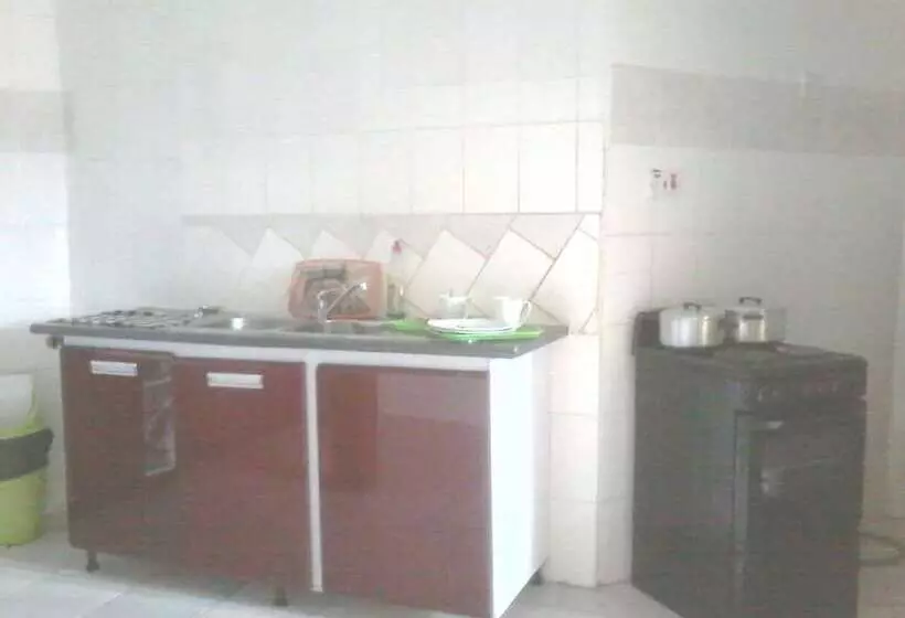 هتل Sharon Avenue Guesthouse