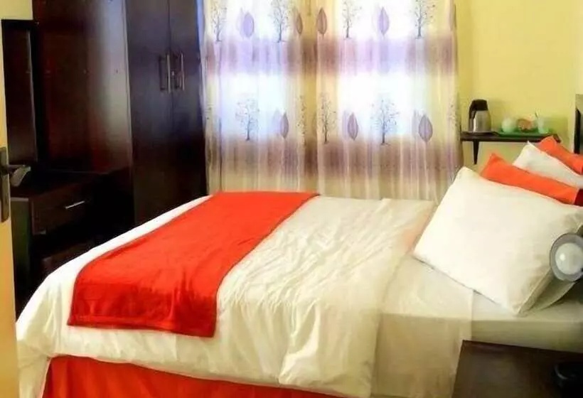 هتل Sharon Avenue Guesthouse