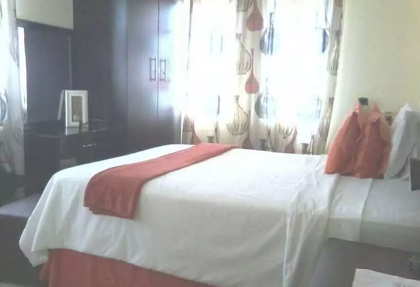 هتل Sharon Avenue Guesthouse
