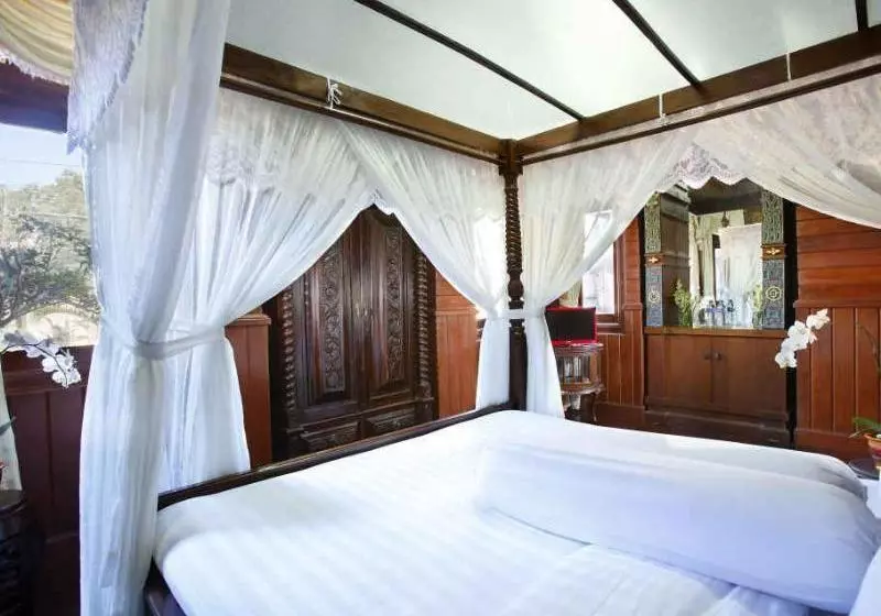 Hotelli The Volcania Guest House