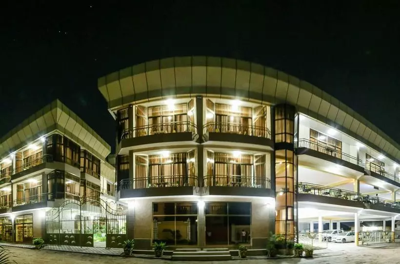 هتل Tiger S Apartment