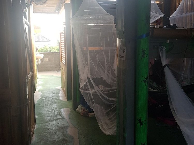 ホテル 24/7 Bed & Breakfast