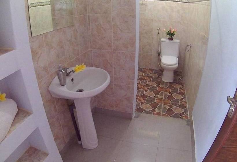 ホテル 24/7 Bed & Breakfast