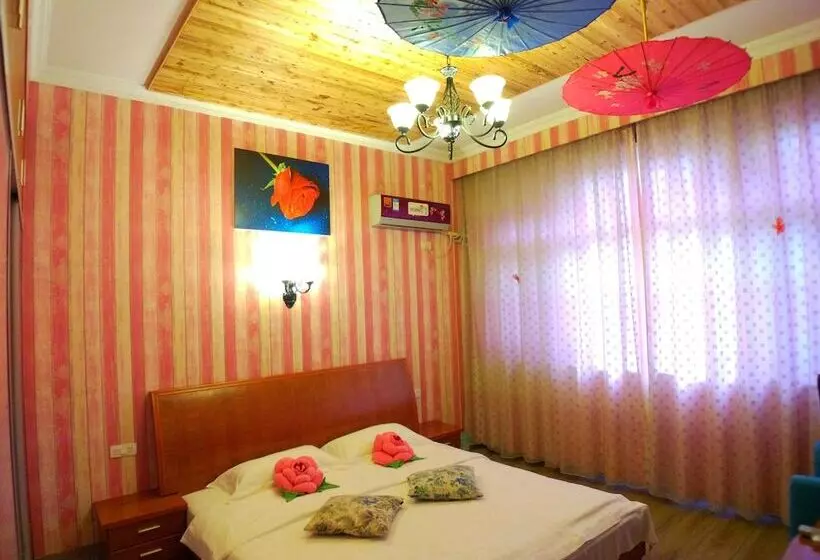 ホテル Wuzhen Guyun Qianxun Guest House