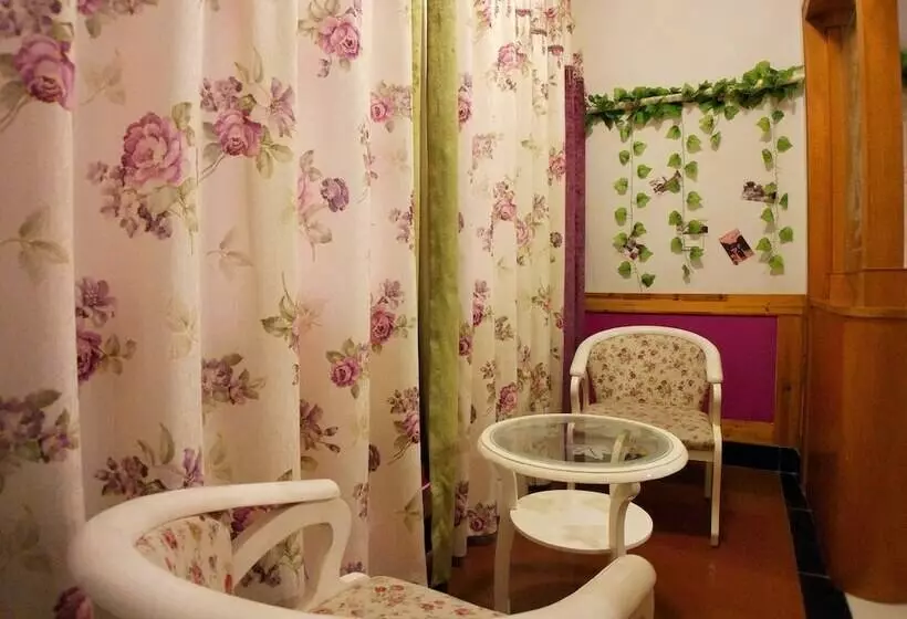 ホテル Wuzhen Guyun Qianxun Guest House