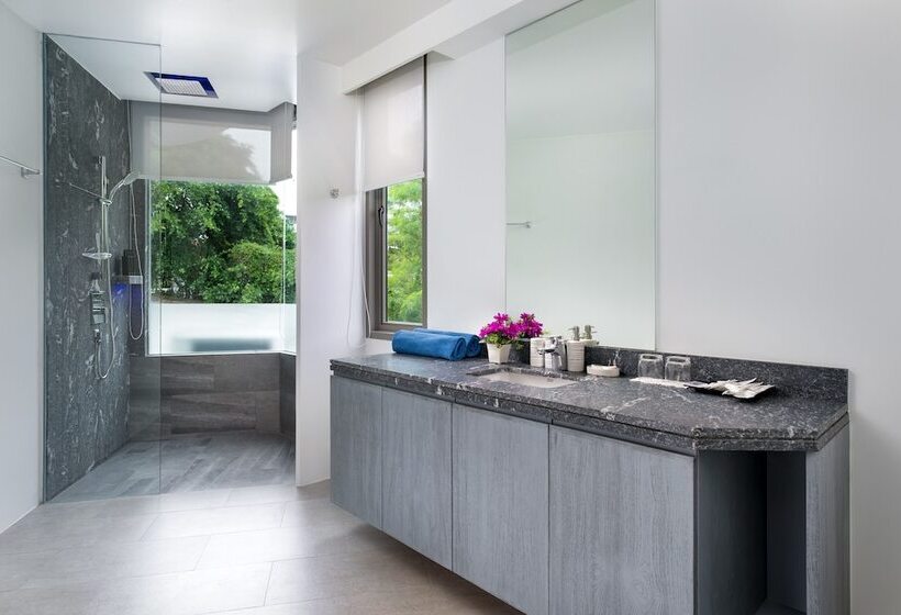 Kamala Resotel, Sha Extra Plus