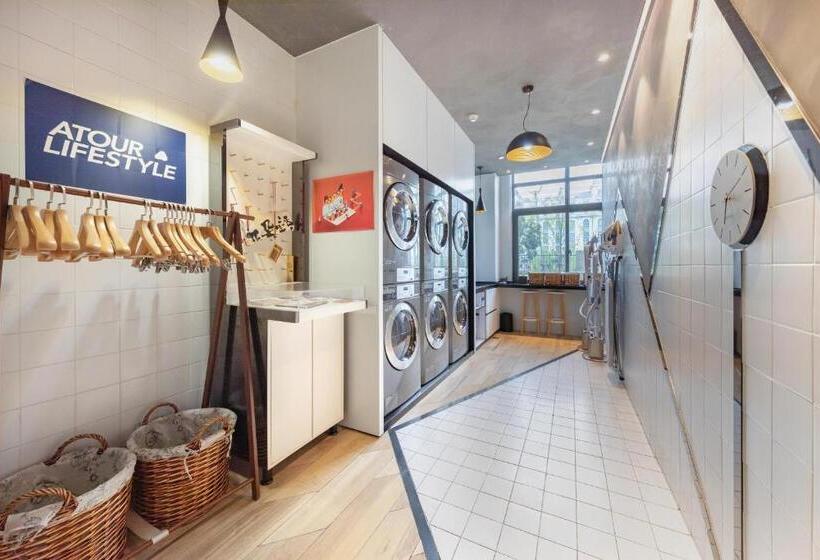 Atour Hotel Hongqiao Hub National Exhibition Center Shanghai