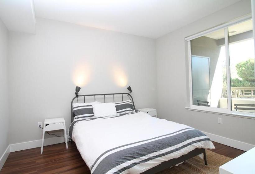 فندق Kasa Santa Clara North