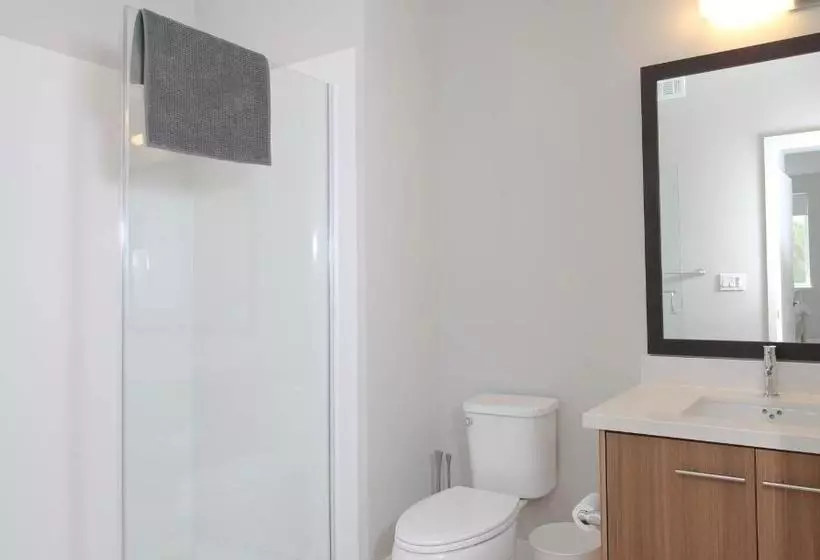 هتل Kasa Santa Clara North