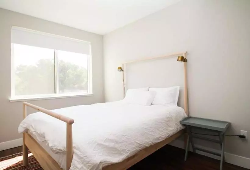 هتل Kasa Santa Clara North