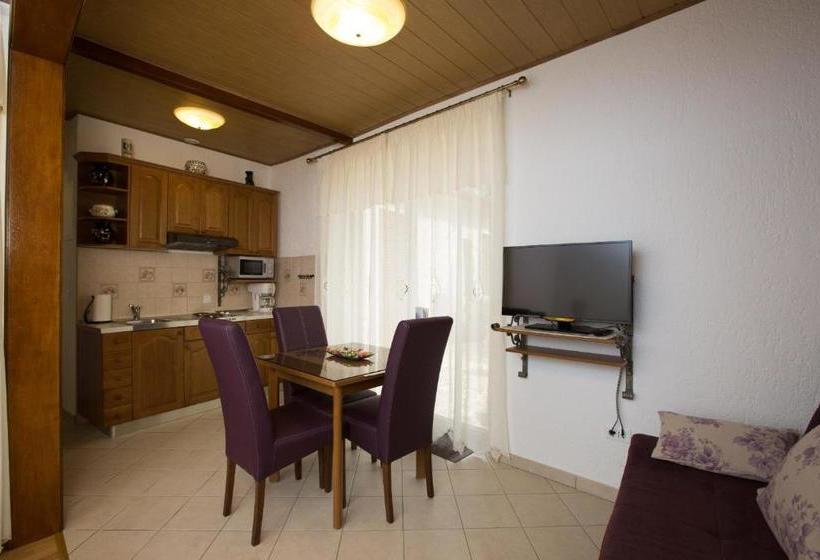 فندق Apartments Villa Nola