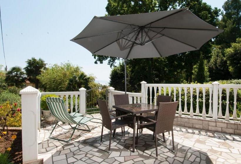 فندق Apartments Villa Nola