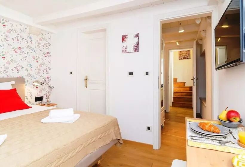 هتل Art Home Arthur By Duhomes