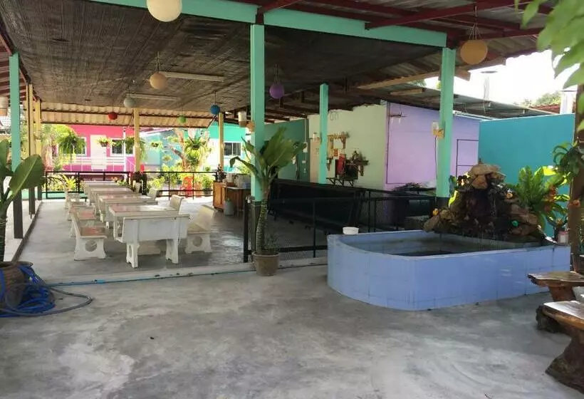 هتل Bannrommai Sattahip