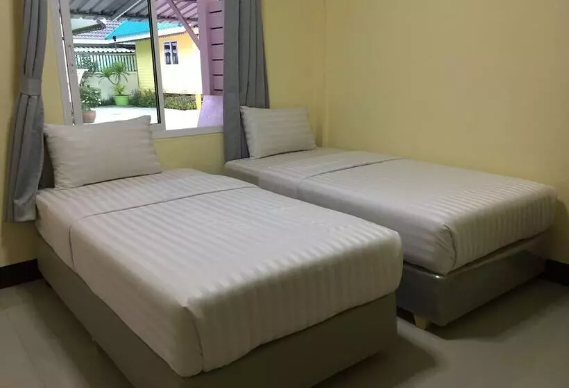 هتل Bannrommai Sattahip