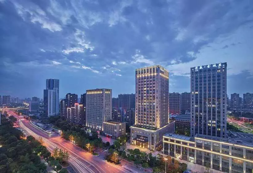 هتل Hilton Hangzhou Xiaoshan