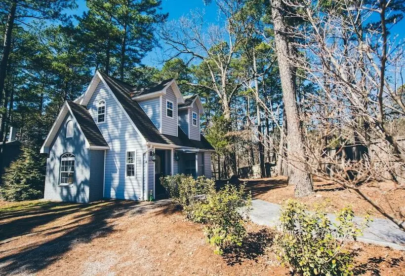 ホテル Hogsveil Cottages   Harry Potter Themed